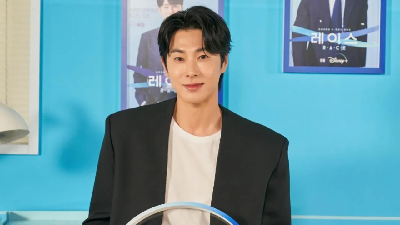 Yunho TVXQ Disorot Usai Debat dengan Fan di Platform Komunikasi Berbayar Yunho TVXQ Disorot Usai Debat dengan Fan di Platform Komunikasi Berbayar