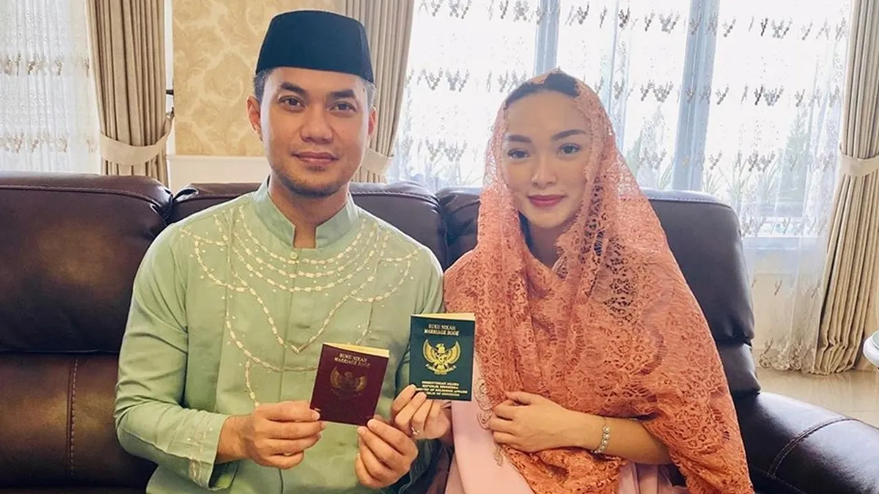 Zaskia Gotik Bagikan Isi Pesan Chat dari Sirajuddin, Bersyukur Punya Suami Soleh