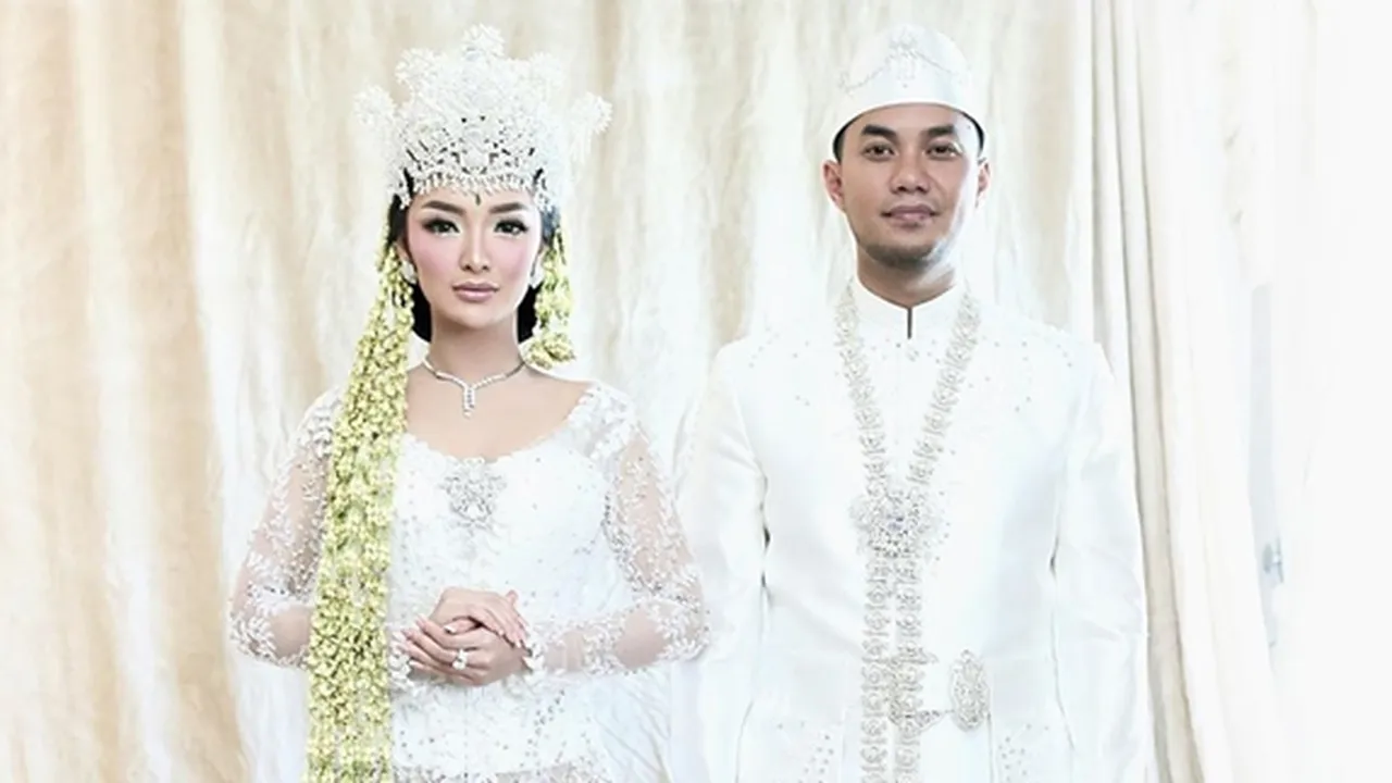 Zaskia Gotik Menikah, Para Sahabat Justru Tahu dari Media