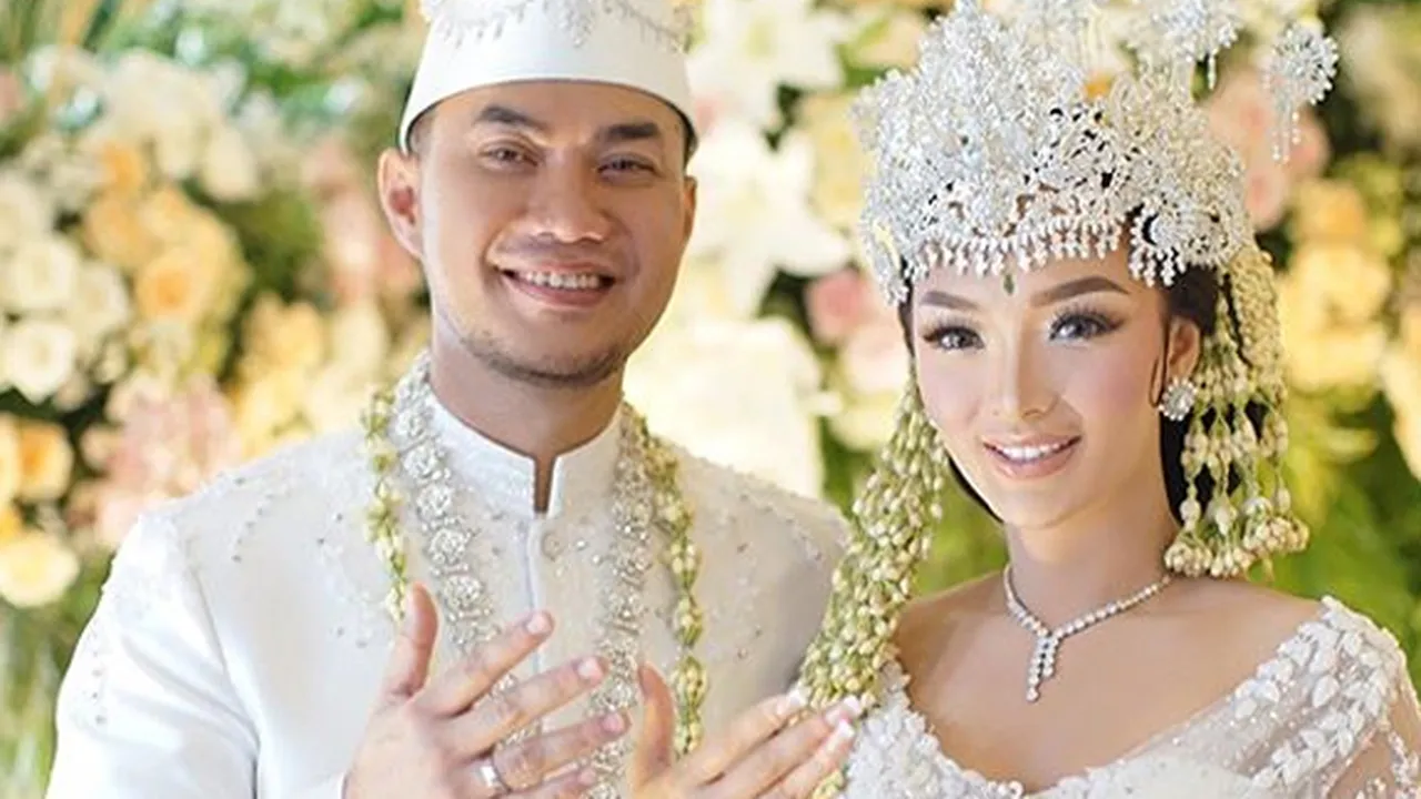 Zaskia Gotik Ulang Tahun ke-30, Suami: Barakallah Kekasih Halalku