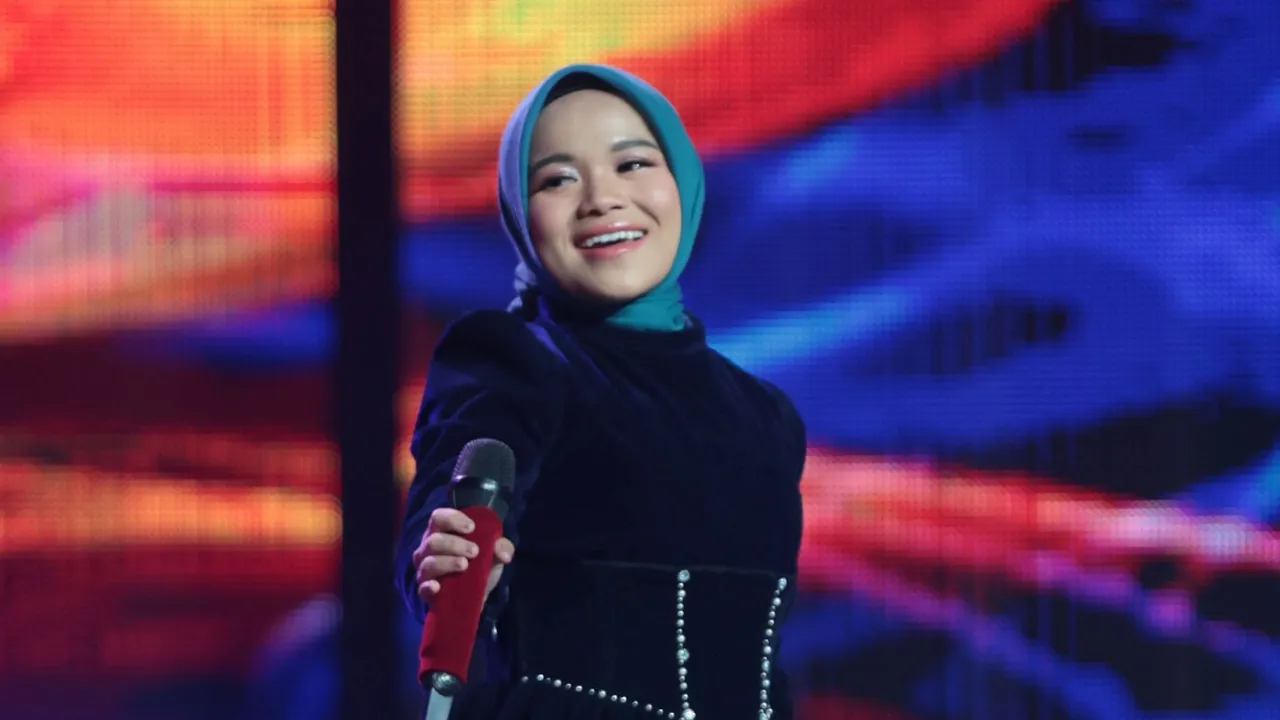 Zhifanna Pesisir Selatan Melaju ke Top 31 D'Academy 8, Borong Semua SO