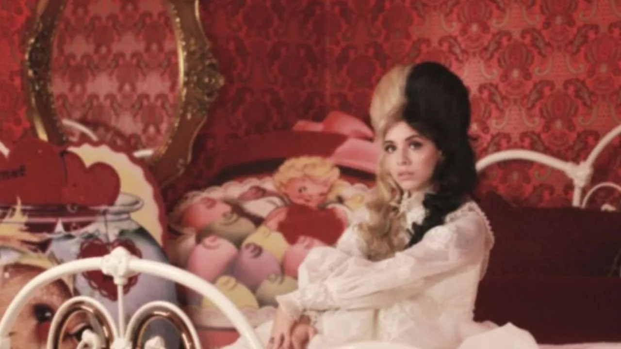 Lirik Pacify Her