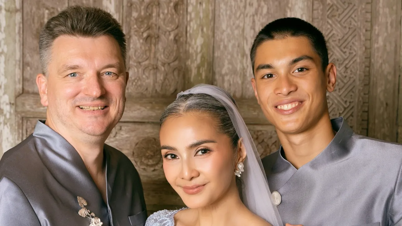 Potret Maudy Koesnaedi dan Erik Meijer Rayakan Anniversary ke-25, Hangat Ajak Eddy