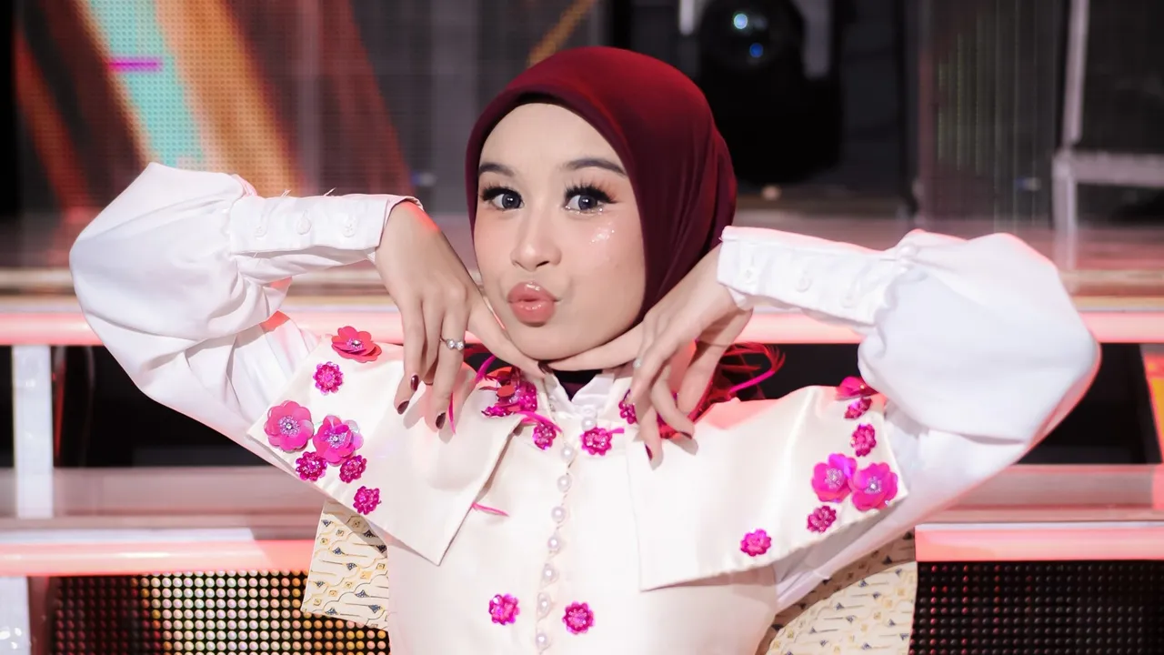 Potret Mila DA7 Loncat-Loncat Lucu di DA8, Peluk Soimah karena Malu