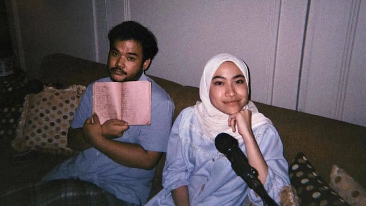 Lirik Yang Berlalu Biar Berlalu