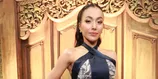 Bukan Karena Sinus, Denada Jalani Operasi Hidung di Bangkok Demi Tuntutan Dunia Hiburan di Usia 47