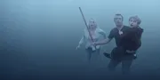 15 Rekomendasi Film Terjebak di Suatu Tempat Bikin Tegang, Survival dan Plot Menegangkan