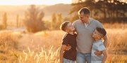 91 Kata-Kata untuk Ayah Penuh Makna dan Menyentuh Hati, Tunjukkan Kekaguman Anak