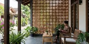 8 Model Kisi-Kisi Teras yang Bikin Rumah Minimalis Makin Privat dan Estetik