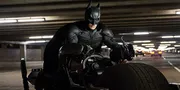 'THE DARK KNIGHT RISES', Kembalinya Batman di Kekacauan Gotham
