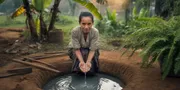 Arti Mimpi Menggali Sumur Keluar Air: Tafsir Lengkap Menurut Primbon Jawa, Islam, dan Psikologi
