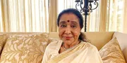 Asha Bhosle Penyanyi Legendaris India Meninggal Dunia di Usia 92 Tahun