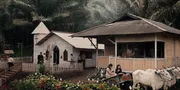 Film SONGKO: KISAH PETAKA DARI SULAWESI Bangun Set dari Nol, Hutan Jadi Desa Mencekam