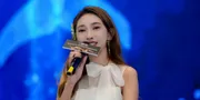 Icha Yang Penyanyi Asal Jember Tampil Memukau di Acara Hunan TV China