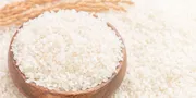 Kenali dan Hindari, Panduan Praktis Membedakan Beras Plastik dari Beras Asli!