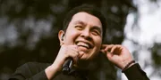 Lirik Teh Hijau - Tulus yang Bicara Tentang Menerima Rasa Hampa dan Bukan Sekadar Lagu Cinta
