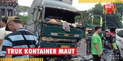 Melarikan Diri Usai Tabrak Sejumlah Mobil dan Motor, Pengendara Truk Diamuk Massa