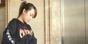Perempuan Ini Harus Dioperasi Karena Sering Tidur Siang Dengan Tangan Sebagai Bantal