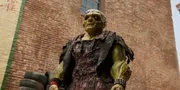 Sinopsis Film 'THE TOXIC AVENGER' - Peter Dinklage Perankan Pahlawan Mutan