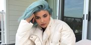 Usai Bikin Fans Penasaran, Kylie Jenner Bantah Hamil Anak ke-2