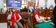 10 Potret Medina Zein di Persidangan, Divonis 6 Bulan Penjara Atas Kasus Pengancaman yang Dilaporkan Uci Flowdea