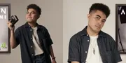 7 Potret Aman Jebolan Indonesian Idol yang Sambut Hari Musik Nasional dengan Single Baru 'Kini' - Hadirkan Pop Retro yang Bernuansa Segar