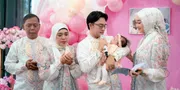8 Potret Aqiqah Anak Danang Pradana & Hemas Nura, Iis Dahlia Potong Rambut Sang Bayi