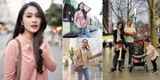 8 Potret Cantik Sandra Dewi Saat Liburan di Australia, Katanya Nambah Berat Badan Tapi Tetap Langsing