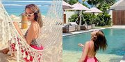 Deretan Potret Jessica Iskandar Kini Jadi Wanita Bali, Tiap Hari Berenang dan Main ke Pantai!