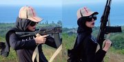 Foto Hot Mom Bella Shofie Latihan Menembak di Puncak Gunung, Pakai OOTD Branded