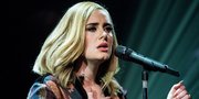 FOTO: Sederhana Tapi Manis, Adele Akhirnya Kirimkan Cintanya