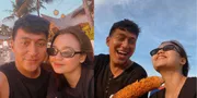 Jarang Umbar Momen Kebersamaan! 8 Potret Romantis Pasangan Kekasih Aulia DA dan Cahu yang Lagi Liburan di Bali