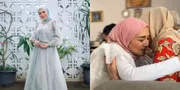 Potret Momen Sungkeman Nini Carlina ke Orang Tua di Hari Raya Idul Fitri