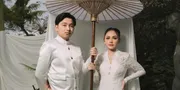 Yosika Ayumi dan Aksa Uyun Anak Soimah Prewedding Jawa Kontemporer di Garden Pendopo Tulungo