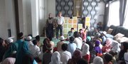 Berbagi Kasih Ratna Dilla Santunin Anak Yatim