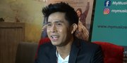 Demi Mendalami Lagu, Cakra Khan Minta Cabai?