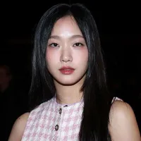 10 Artis Korea Sukses Berbakat yang Lahir Tahun 90-an, Ada Kim Go Eun Hingga Bae In Hyuk Loh!
