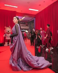 10 Busana Kontroversial Selebriti Indonesia yang Pernah Bikin Heboh, Transparan Dikira Tak Pakai Bawahan - Saingi Sang Pengantin