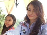 10 Foto Abbie, Anak Sulung Angie 'Virgin' yang Besar di London dan Jarang Terekspos