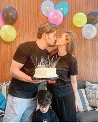 10 Foto Alessia Cestaro Hamil Anak Ketiga, Tetap Kece Meski Perut Mulai Membuncit