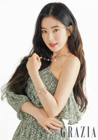 10 Foto Irene Velvet Dengan Gaya Elegan, Bagaikan Sosialita Cantik dan Kaya Raya!