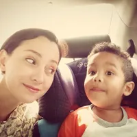 10 FOTO Kebersamaan Karina Suwandi dan Putranya yang Tak Pernah Tersorot, Sosok Ayah Anaknya Masih Misteri - Belum Pernah Umumkan Pernikahan