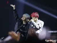 10 Foto Keren Penampilan EXO di HUT 18 Transmedia, Bikin Fans Histeris Tanpa Henti