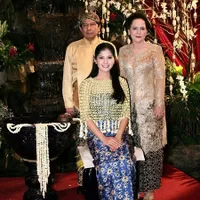 10 Foto Lawas Annisa Pohan Kala Siraman Pernikahan 16 Tahun Lalu, Alisnya Jadi Sorotan