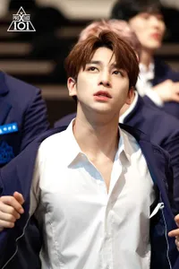 10 Foto Lee Hangyul PDX101, Si Ganteng yang Besar di Panti Asuhan