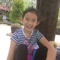 10 FOTO Mikhaela Lee Jowono, Anak Nafa Urbach yang Cantik dan Berbakat Jadi Influencer