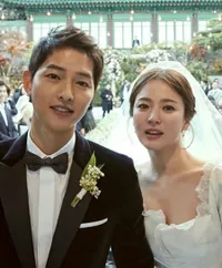 10 Foto Momen Bahagia Song Song Couple, Dari Prewed Sampai Sah