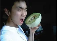 10 Foto Pre-Debut K-Pop Idol Cowok yang Memalukan dan Bikin Ngakak, Chanyeol EXO - Onew SHINee
