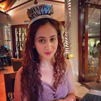 10 FOTO Ruchikaa Kapoor Pacar Baru Shaheer Sheikh yang Cantik dan Sukses Abis!