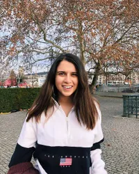 10 Foto Saira, Anak Sulung Manoj Punjabi yang Berparas Timur Tengah